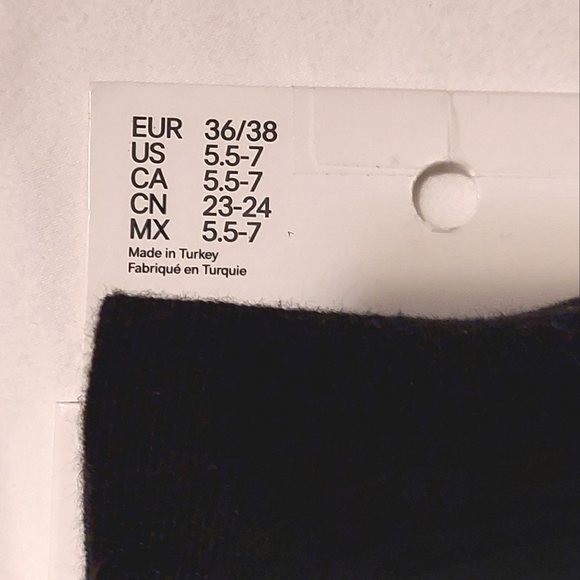 H&M Women's 2 Pack Black Over Knee Socks NWT Size 5.5-7 - Picture 2 of 4